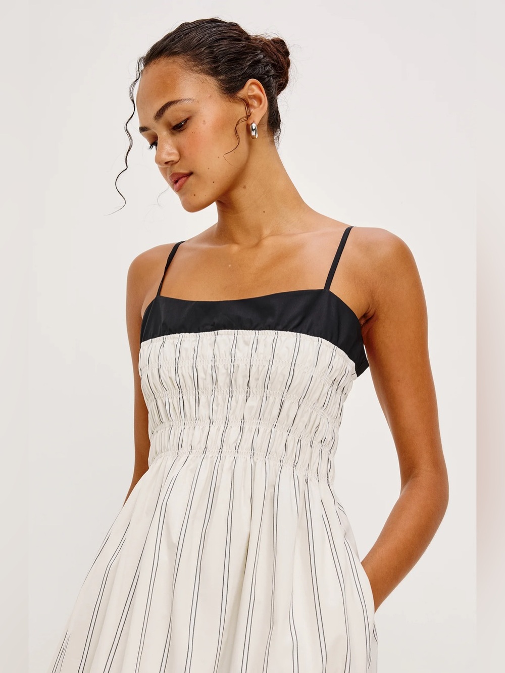 Rails Primrose Dress
Palma Stripe Black & White Smocked Midi Dress - Picture 4 of 8